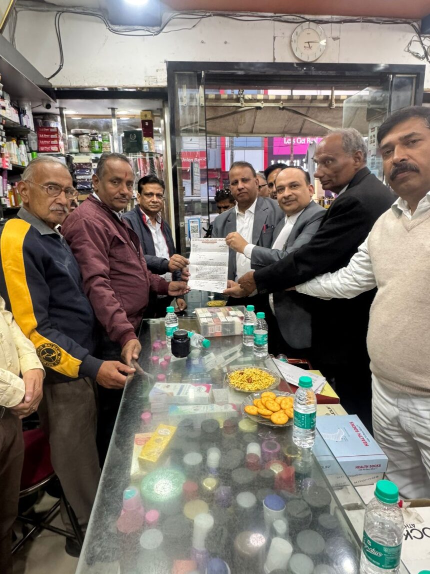 बैंच के लिए समर्थन मांगने पहुंचे बेगमपुल