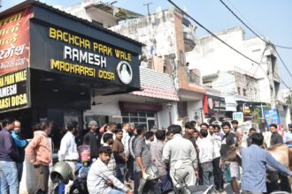 ना फूड लाइसेंस ना कामर्शियल लाइसेंस