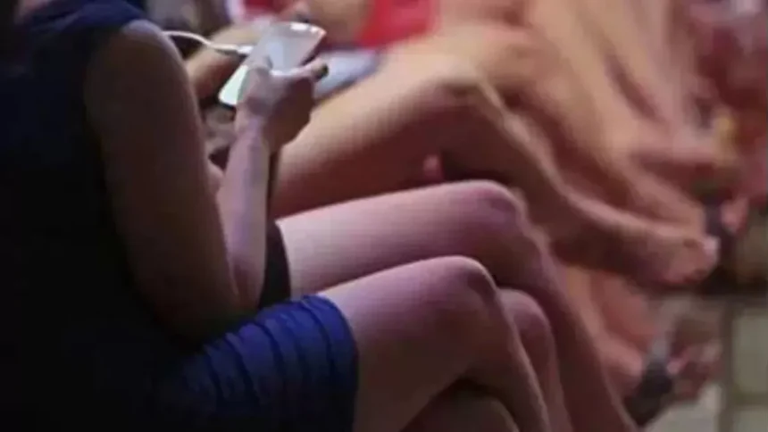 जिस्म की मंड़ीं बने हैं OYO