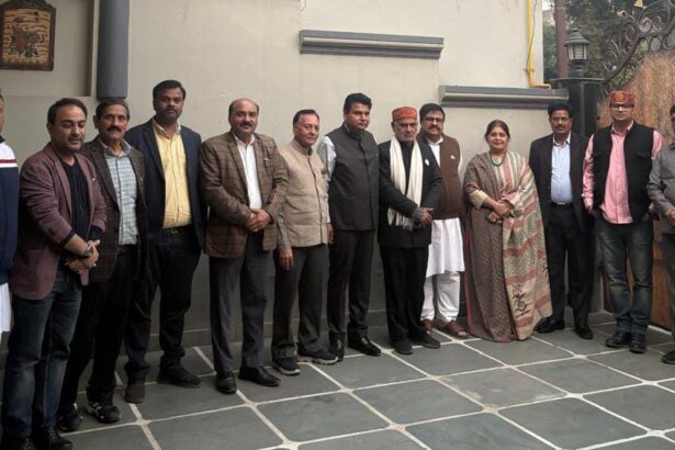 बैंच को समर्थन का किया एलान