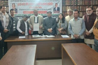 बैंच के लिए बंद को समर्थन