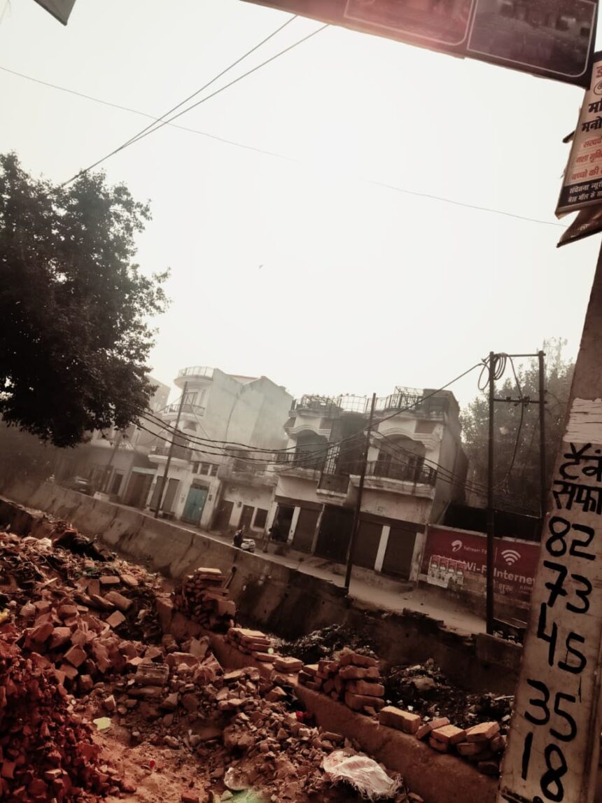 निगम ने बेच डाली कमेला रोड