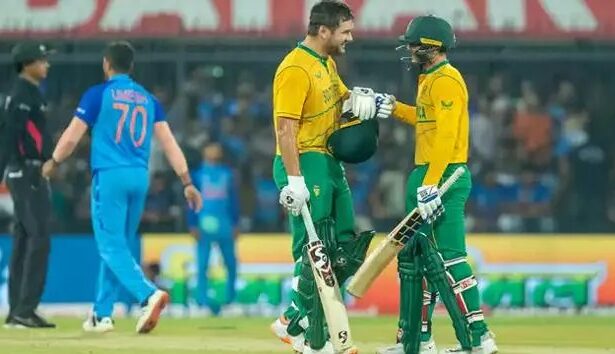 विराट शतक भी नहीं टाल सका हार