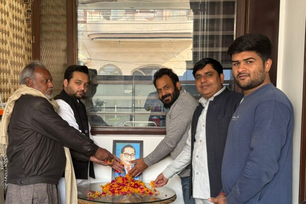 बाबा साहेब काे सपा का नमन