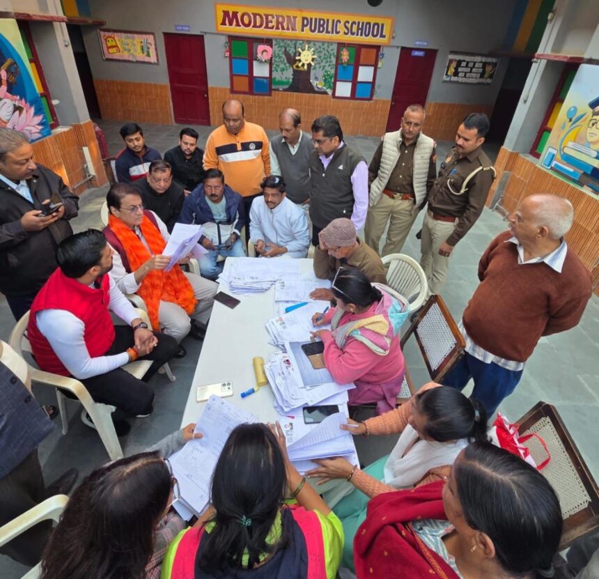 सांसद ने SIR अभियान की समीक्षा