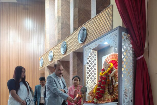 डीएम ने किया हक की बात का शुभारंभ