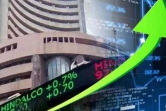 धन वर्षा से बाजार इतराया