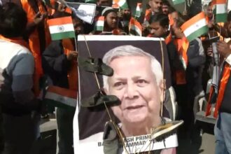 हिंदू संगठनों बंगलादेश हाईकमीशन पर बवाल