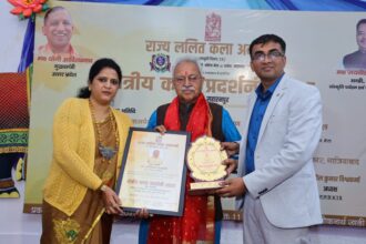 डा. वाजपेयी ने किया आईफा आर्ट गैलरी का उद्घाटन