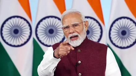 पीएम मोदी का सचिवों को संबोधन