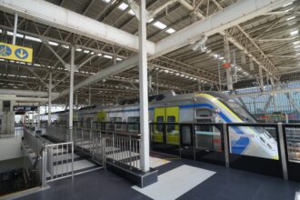 यात्रीगण कृपा ध्यान दें ब्रह्मपुरी मेट्रो स्टेशन रेडी