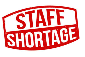 वाणिज्य स्टाफ से बेजार है लेसा