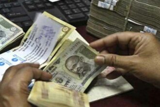 सारा खेल खातों को छिपाने का