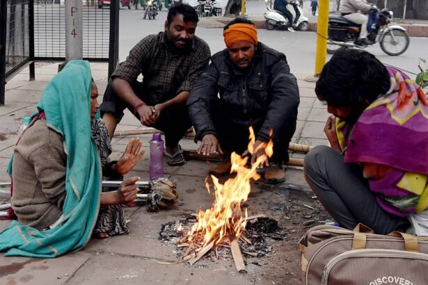 ठंड़ से थरथर कांप रहा मेरठ