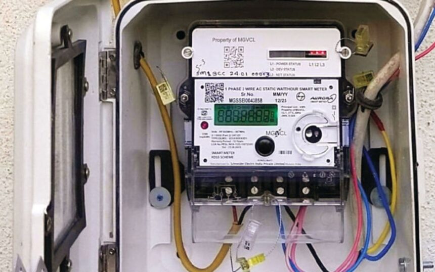 बिजली मीटर पहले स्मार्ट अब प्रीपेड