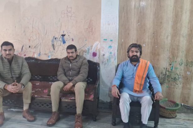 पुलिस ने नेताओं को किया हाउस अरेस्ट