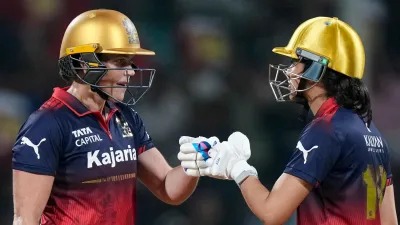 मंथाना व हैरिस की तूफानी बैटिंग