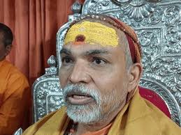 योगी के अफसरों को शंकराचार्य का इंतजार