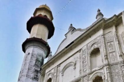 प्रशासन बैकफुट पर, मांगे गए निर्देश