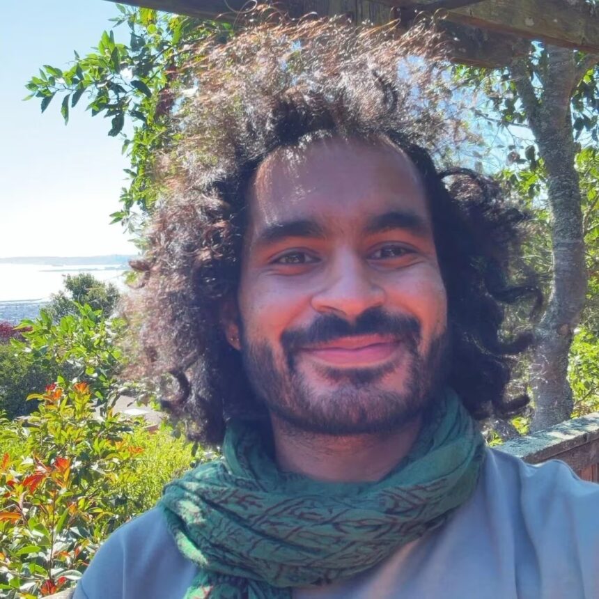 मृणांक शर्मा बोले दुनिया खतरे में है