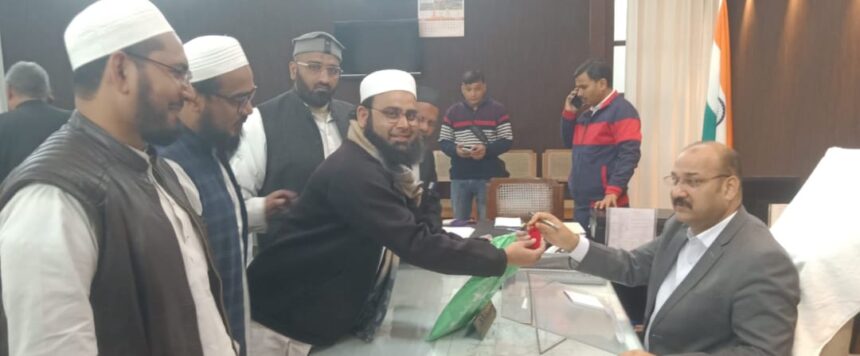 रमजान में दें मस्जिदों पर माइक की इजाजत