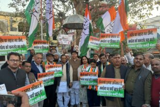 शहर कांग्रेस के रंजन शर्मा गरजे