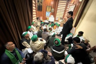 भाकियू के सामने तेवर पड़े ढीले