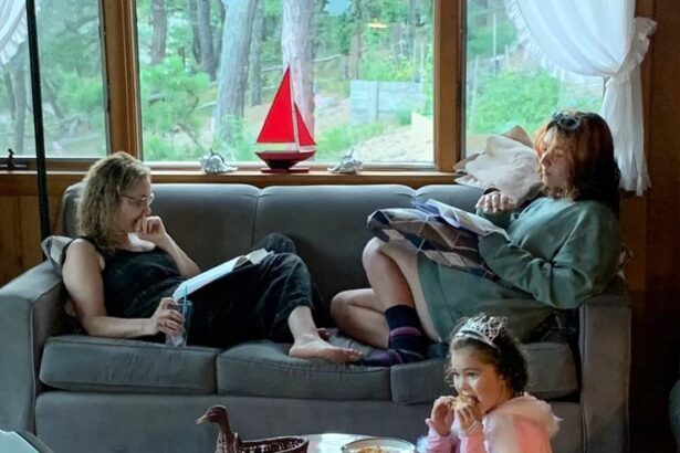 US हालीडे यानि फुल रेस्ट जश्न