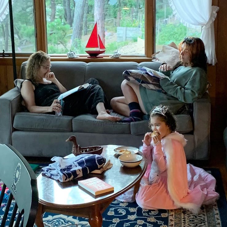 US हालीडे यानि फुल रेस्ट जश्न