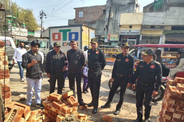 अवैध निर्माण को किया ध्वस्त