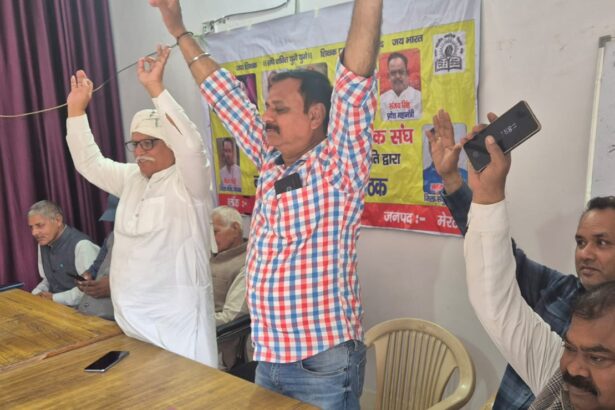 TET की अनिवार्यता आपदा सरीखी