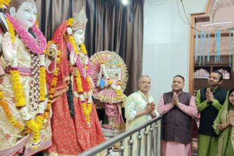 सदर में दूधिया अभिषेक व आरती