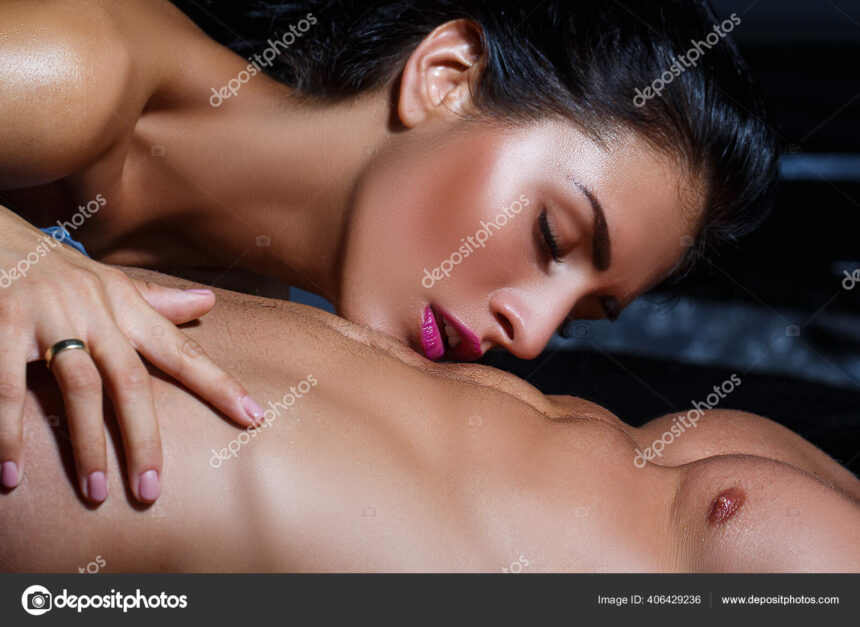 प्रपोज के लिए खुद करें पहल