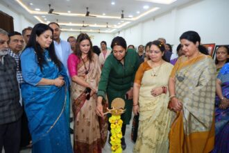 "अस्तित्व" महिला कला प्रदर्शनी