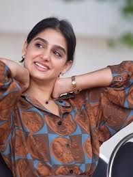 ड्रग के जरीखे के साथ अंजू कृष्णा अरेस्ट