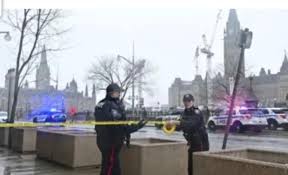 कनाडा में दस को गोली से उड़ाया