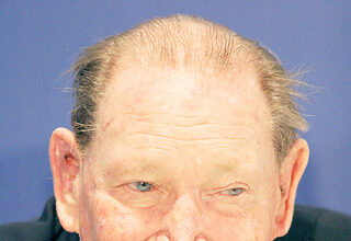 कैरी पैकर की मौत पर डाॅक्यूमेंट्री