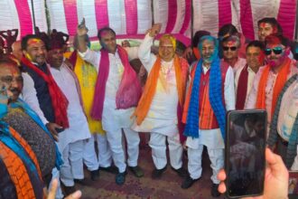 हैंडलूम वस्त्र व्यापारी संघ का होली मिलन