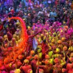 होली पर मस्ती भी भक्ति भी