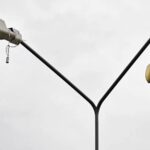 एक लाइट तक ठीक नहीं करा पा रहे काहे के पार्षद