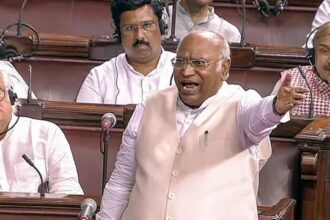 राहुल को बोलने नहीं देते ओम बिरला