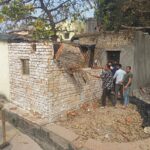 अवैध झुग्गियों में बेचा जा रहा था नशा