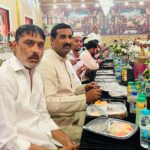 सपा का रोजा इफ्तार तमाम लोग जुटे