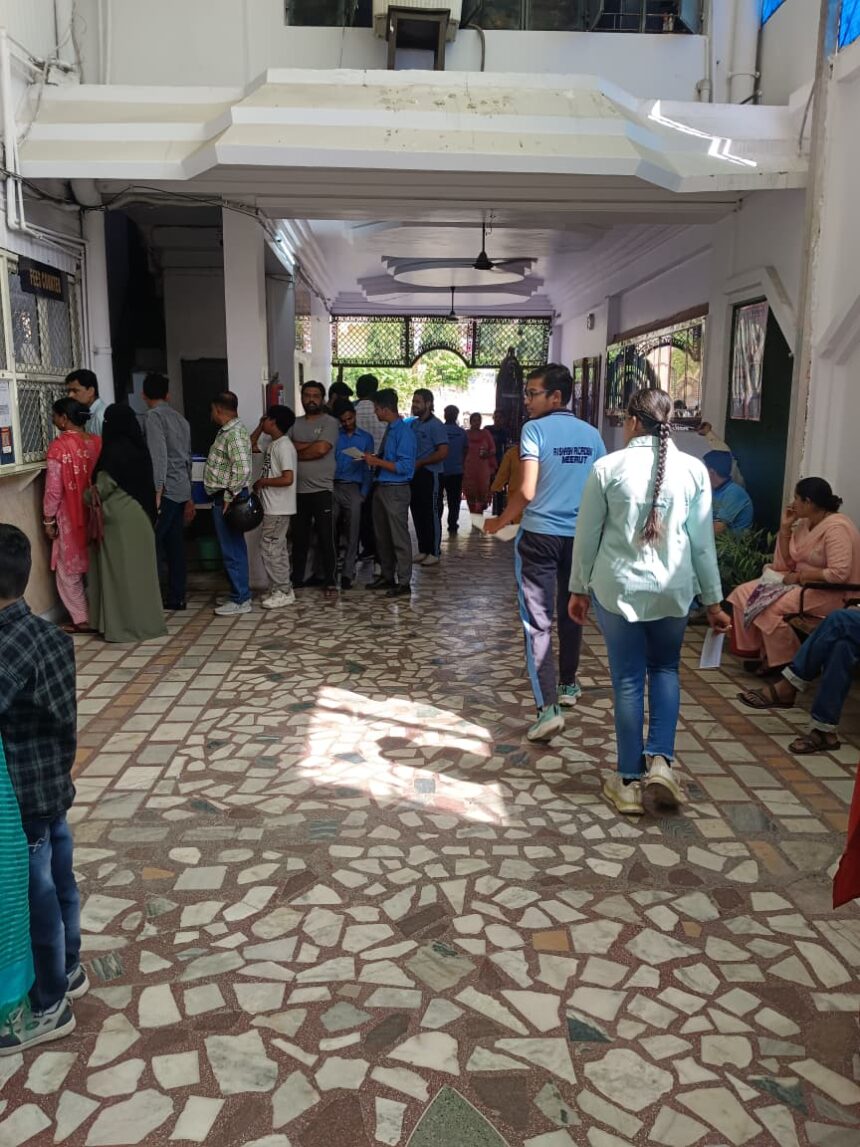 अभिभावक बोले थैक्स ऋभष एकाडेमी