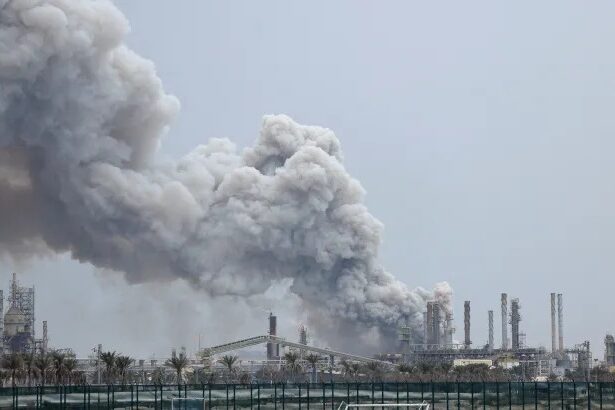 ईरान की धमकी से सहमी दुनिया