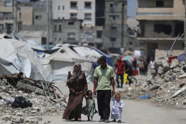 इनके पास आशियाना तक नहीं कैसी ईद