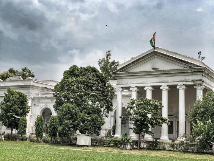 तो क्या दोनों अफसर आ चुके आमने सामने