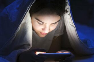 इंटरनेट की अजीब लत पर गजब फैसला